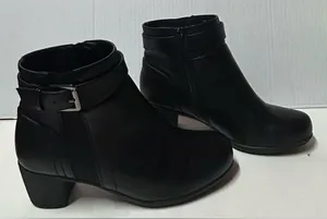 Croft & Barrow Ortholite Comfort Baron Black Round-Toe Zip Closure Ankle Booties thumbnail 1