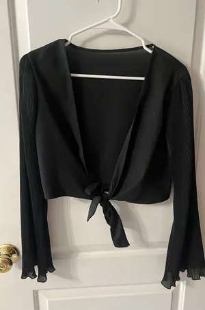 Black front tie top thumbnail 1