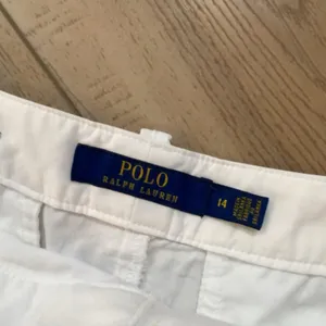 Polo Ralph Lauren Shorts Womens 14 White Chino Twill Cotton Nautical Logo Summer thumbnail 3