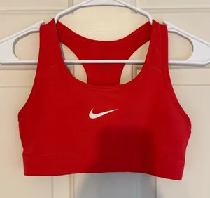 Nike sports bra thumbnail 1