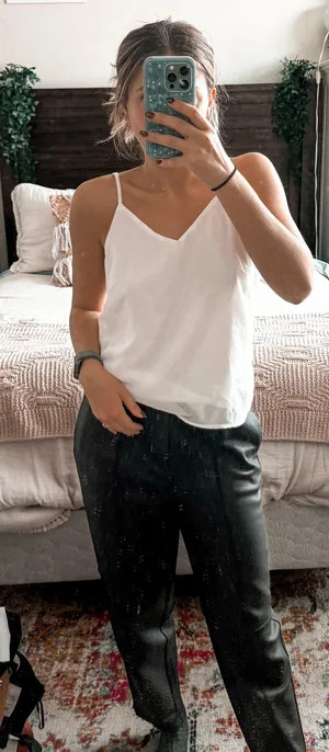 Japna Basic White Tank thumbnail 1