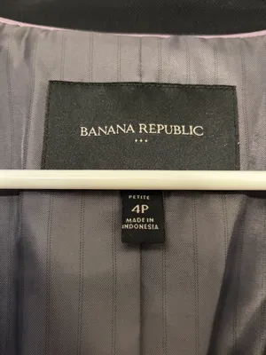 Banana Republic Black Women's Single-Breasted Blazer thumbnail 2