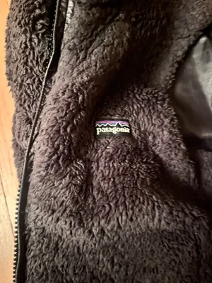 Women’s Patagonia reversible Sherpa vest XS thumbnail 4