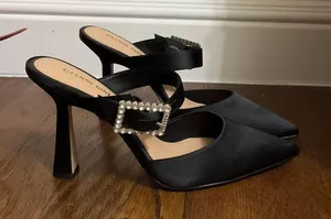 Gianni Bini Heels thumbnail 1
