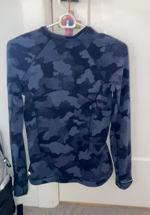 Lululemon thick long sleeve top thumbnail 4