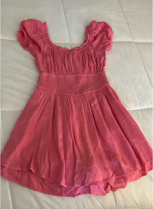 Hollister pink romper! Super cute! thumbnail 1