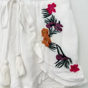 LOVERS + FRIENDS Serene Shorts in White Embroidered Floral‎ size Small thumbnail 2