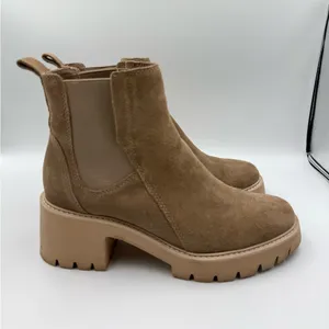 Dolce Vita Chelsea Boots Tan Size 9.5 thumbnail 8