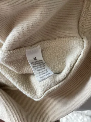 Beige Pacsun zip up hoodie with pockets and hood. Size M. thumbnail 6