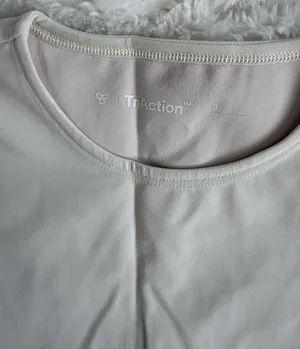 Aritzia White Sleeveless Crop Tank thumbnail 2