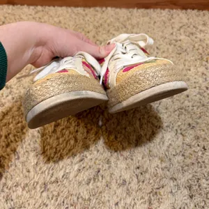 Dolce Vita Azalia Floral Embroidered Woven Raffia Sneakers Size 8.5 thumbnail 6