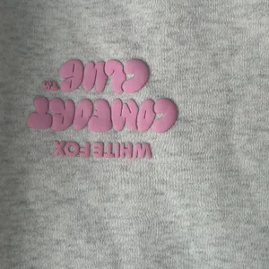 White Fox Comfort Club Hoodie S/M White Mist Pink Logo Oversized Pullover Fleece thumbnail 5