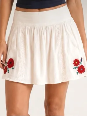 American Eagle Aerie White mini skirt floral embroidered NWOT size medium thumbnail 1