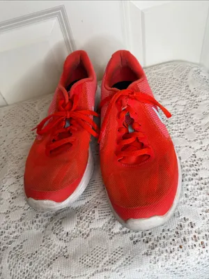 Nike Women's Coral-Red Running Sneakers with Aqua Swoosh Sz 8.5 (7Y) thumbnail 4