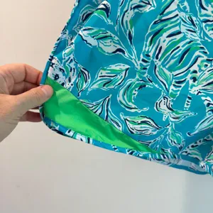 Lilly Pulitzer Luxletic Ocean Trail Shorts Turquoise Oasis Outta Line Print XL thumbnail 3