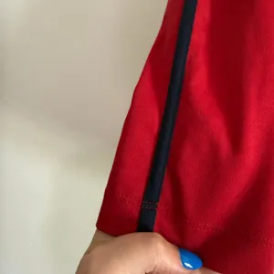 90s Vintage GUESS | Red Stretch Pull on Drawstring Side Stripe Mini Skirt Large thumbnail 2