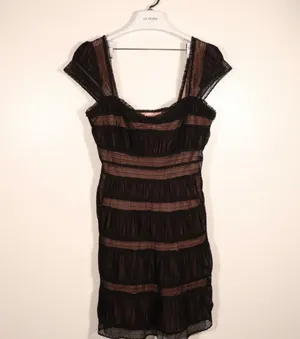 NWT Alicia Mini Dress Size 4 thumbnail 5