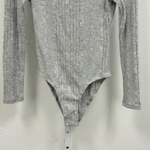 NWT Cider Grey Ribbed Long Sleeve Cutout Bodysuit XS Heather Gray Snap Closure‎ thumbnail 4