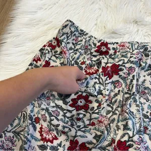 J. Jill Womens Floral Print Rayon Drawstring‎ Shorts Cream Red Teal Size M thumbnail 5