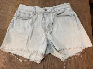 Quiksilver Light Wash Denim Cutoff Shorts Size 30 Frayed Hem thumbnail 1