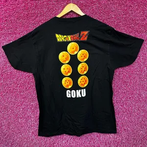 Dragon Ball Z Super Saiyan Goku and the 7 Dragon Balls Tee L thumbnail 2
