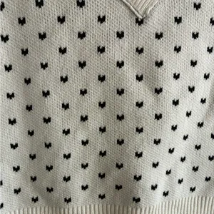 Free People Easy Street Heart Pattern V Neck Cropped Knit Sweater Vest White M thumbnail 11