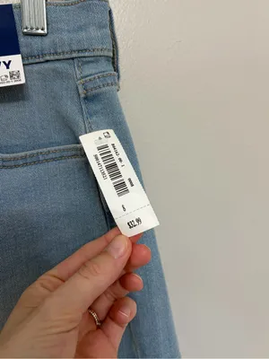 NEW Old Navy High-Waisted Wow Jean Short 4” Nova Light Wash - Size 8 thumbnail 7