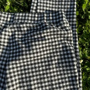 Gingham Plaid Pull thumbnail 2