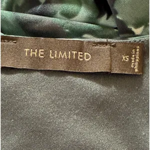 THE LIMITED Green Abstract Floral Cowl Neck Ruched Sleeveless Top EUC‎ XS thumbnail 7