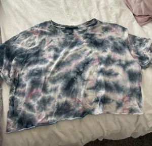 Tie-Dye Crop Forever 21 Top thumbnail 1