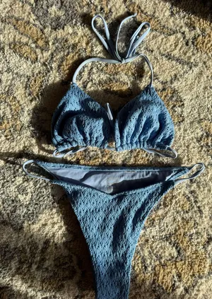 Hollister Bikini Set thumbnail 1