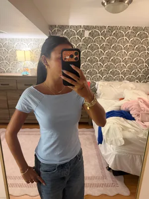 Edikted Blue Top Off-The-Shoulder thumbnail 3