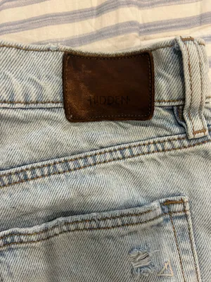Hidden Jeans Shorts High-Rise Jean thumbnail 2