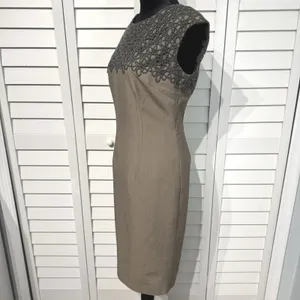Jones New‎ York Dress Womens 4 Taupe Brown Crochet Lace Yoke Sheath Cap Sleeve thumbnail 2