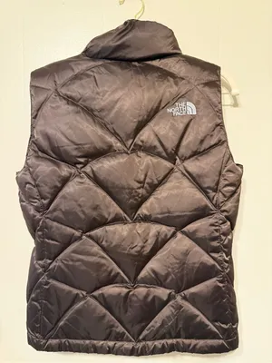 The North Face Women’s Brown 550 Down Vest Small size thumbnail 9