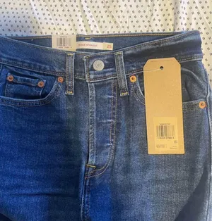 Levi’s Wedgie Straight Jeans thumbnail 2