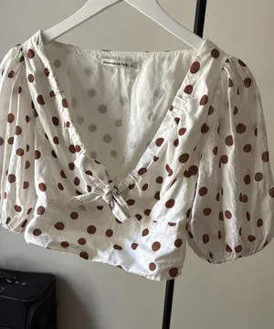 Abercrombie Top Cropped White Brown Bubble Sleeves S thumbnail 1