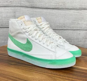 Nike Blazer 77 Women’s Mid Chenille Swoosh thumbnail 3