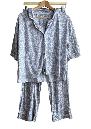 Nicole Miller Pajama Set M Gray White Womens Abstract Animal Print Stretch thumbnail 1