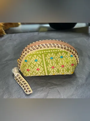 Handcrafted Green Embroidered Coin Purse - Women's Small Zipper Pouch thumbnail 3