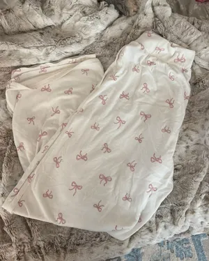 Hollister Sleep Pants thumbnail 1