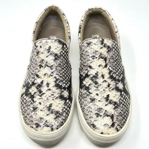Steve Madden Gills Natural Snake Embossed Vegan Leather Slip-On Sneakers Size 7 thumbnail 2