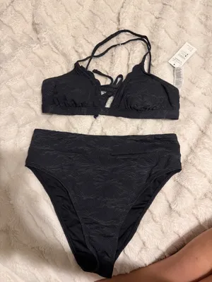 NWT CUPSHE floral embossed bikini thumbnail 4