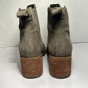 TOMS Women's Esme Desert Taupe Suede Chelsea Boot Size 8. 2.5” heel size thumbnail 5