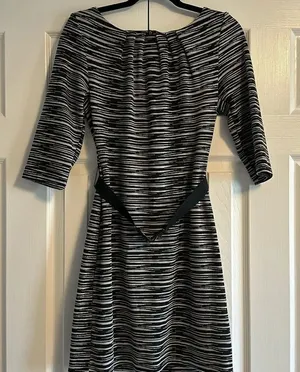 TRINA TURK Women’s Black & White Belted Zebra Stripe 3/4 Sleeve Dress Size 6 thumbnail 1