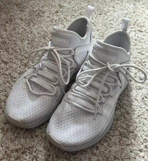 Nike Jordans thumbnail 1