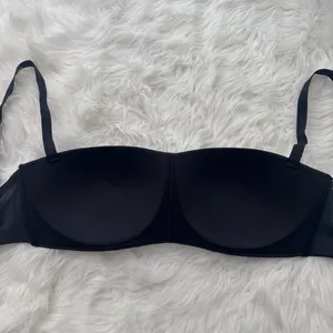 Skims Body Wireless Strapless Bra Onyx Size 34DDD thumbnail 7