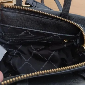 Steve Madden black leather handbag with‎ gold hardware thumbnail 6
