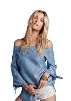Free People Show Me Some Shoulder Chambray Top Blue Size L Minimalist Boho Beach thumbnail 1