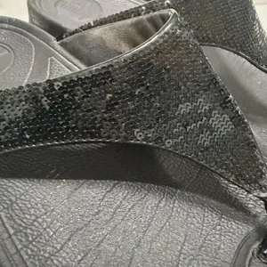 FitFlop Shoes Womens Size 5‎ Black Sequin Thong Flip Flop Wedge Sandals Comfort thumbnail 2